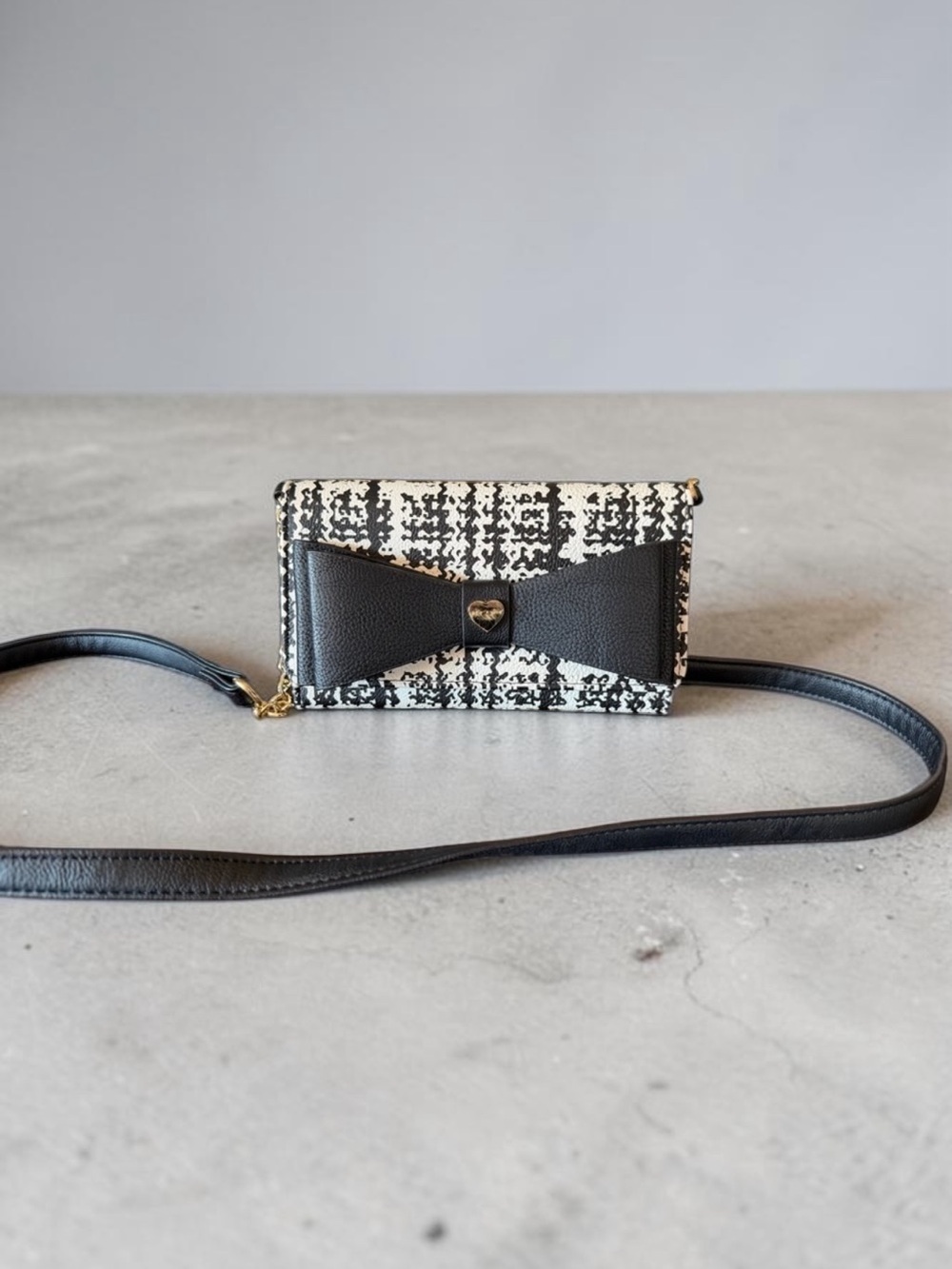 Betsey Johnson Black & White Tweed Crossbody Wallet with Bow Detail